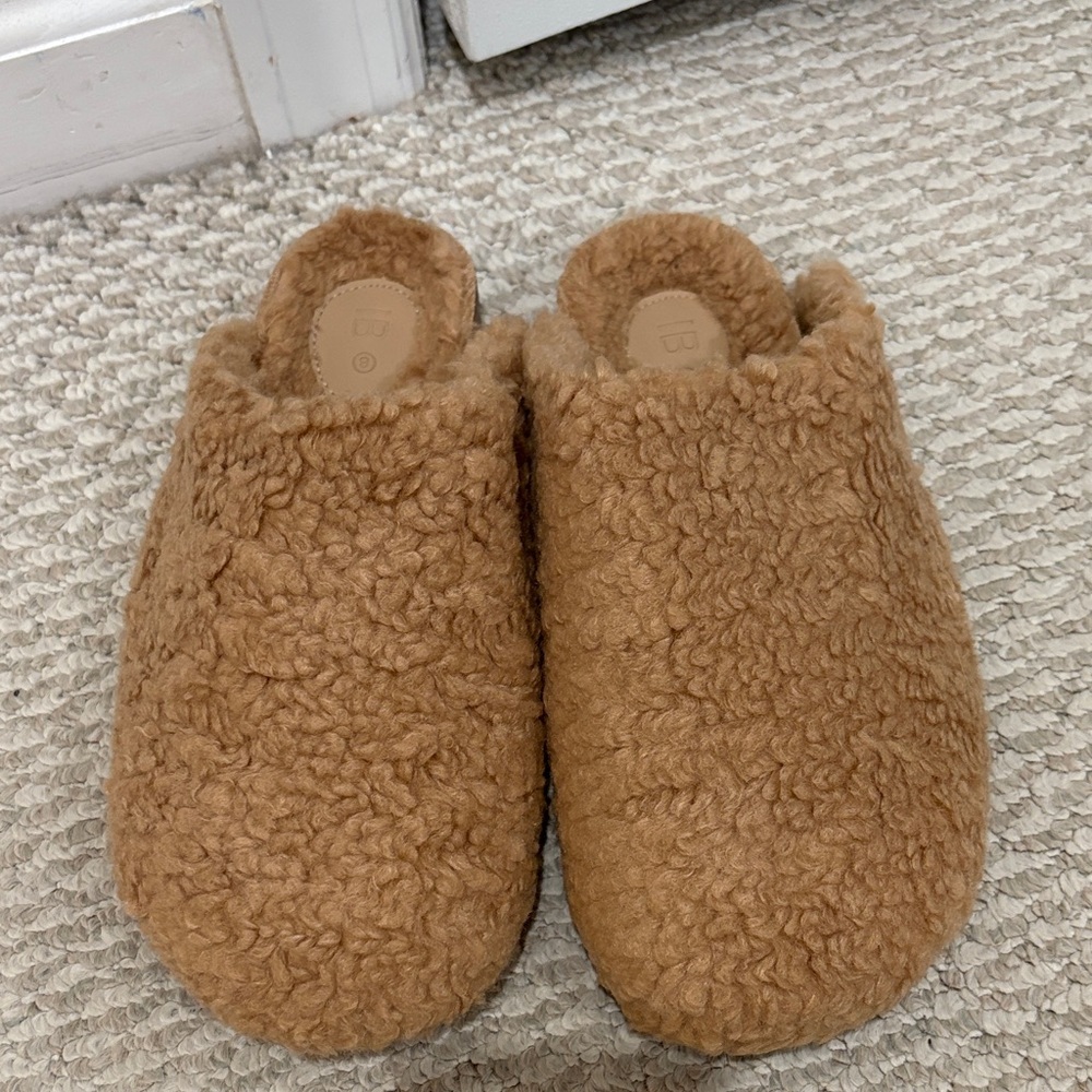 Intentionally Blank Apres Slippers